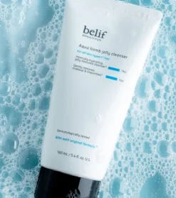 *Aqua bomb* - Limpiador facial hidratante Jelly Cleanser