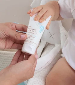 *Baby & Kids* - Crema facial SPF 50 resistente al agua