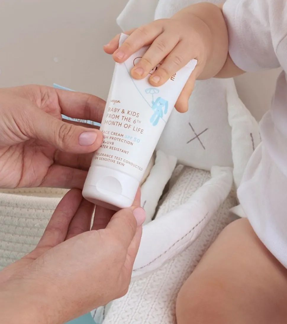*Baby & Kids* - Crema facial SPF 50 resistente al agua