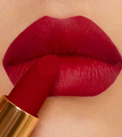Barra de labios Matte Pleasure - Signature Red