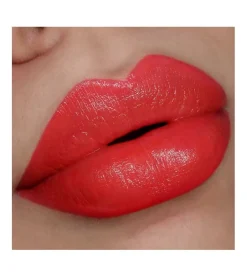 Barra de labios Pretty & Plump - Juicy Peach