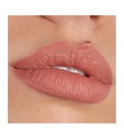 Barra de labios Scandalous Matte - 030: Me Right Now