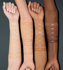 Base de maquillaje HD Liquid Coverage: 036: Hazelnut Beige