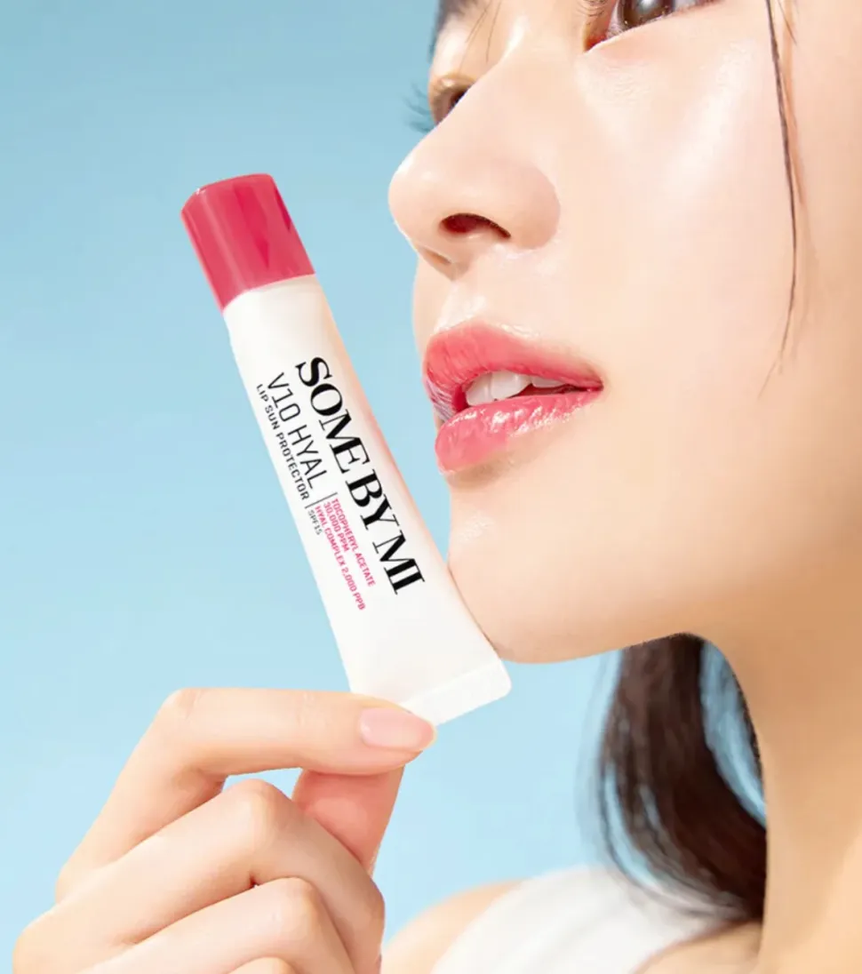 Bálsamo labial con protector solar V10 HYAL SPF15 - Berry
