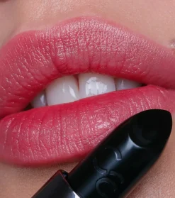 Bálsamo labial Dark Ruby Glow