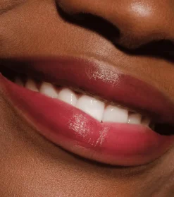 Bálsamo labial Dark Ruby Glow