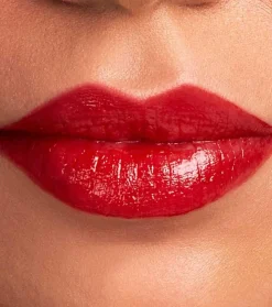 Bálsamo labial multifunción con color - Ultimate Red