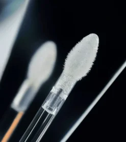 Brillo de labios Diamond Glaze - 010: Bubbles 'N' Troubles