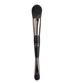 Brocha doble para corrector y maquillaje