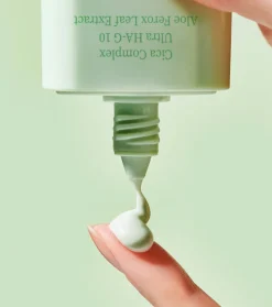 *Cica Calming* - Protector solar facial formato sérum SPF50 PA++++ - Piel sensible