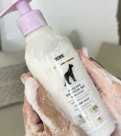*Creamy Musk* - Leche limpiadora de manos hidratante