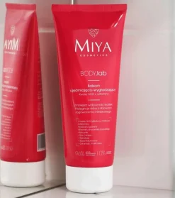 Crema corporal reafirmante con ácidos BODY.lab