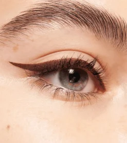 Delineador de ojos en gel Stay & Play Waterproof - 02: Brown