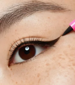 Delineador de ojos Line It Like A Pro - Black