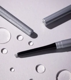 Delineador de ojos Ultra Precision Gel Eye 20H Waterproof - 120: Icy Silver