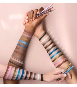 Delineador de ojos waterproof Kohl Kajal - 100: Burgundy Babe