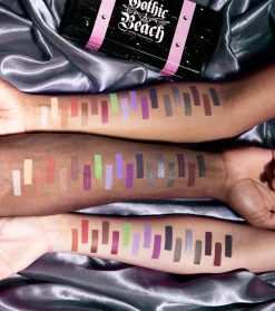 *Gothic Beach* - Paleta de sombras de ojos Gothic Beach