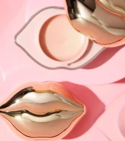 *Kiss & Glow* - Bálsamo labial con shimmer - 01: Lust For Love