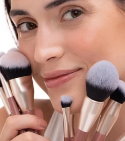 Kit neceser con 13 brochas Vegan Brushes