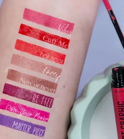 Labial Lip Art Graphic - 720: Lacey