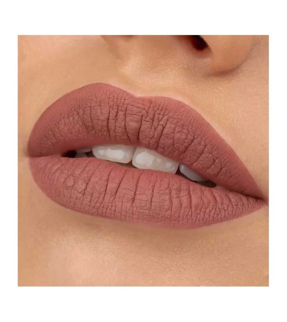 Labial líquido 8h Matte - 02: Silky Hazelnut