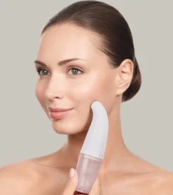 Limpiador Aqua-Stream Face Cleanser 8 in 1 - White Rose
