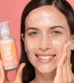 Limpiador facial exfoliante Rose