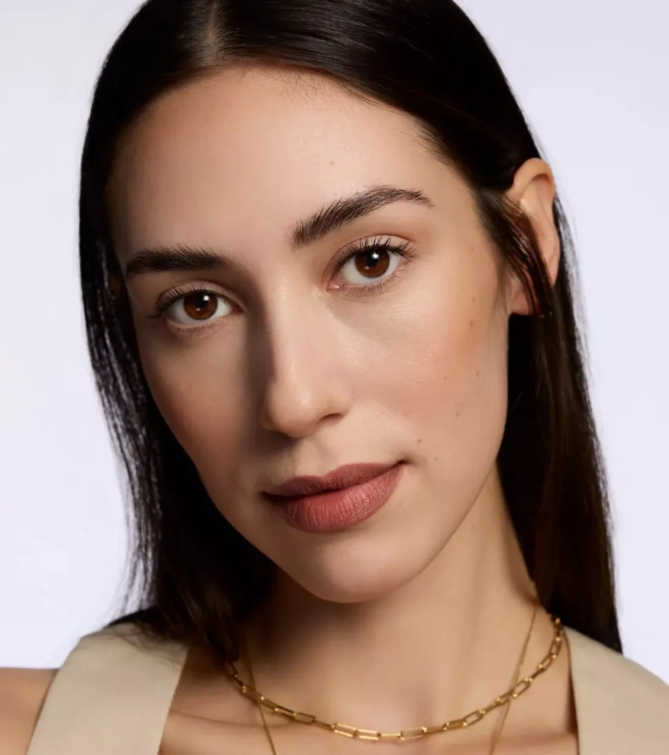 Lápiz de labios Creamy Nudes - 010: Mocha Me Happy