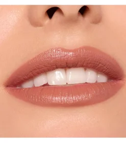 Lápiz de labios Creamy Nudes - 030: Salted Caramel