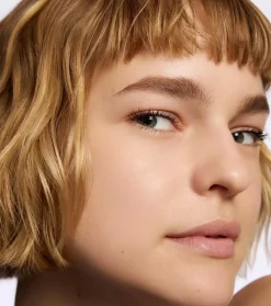 Lápiz para cejas Eye Brow Stylist - 060: Legally Blonde