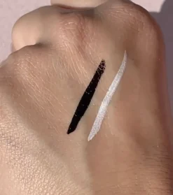Moira - Delineador de ojos Precision Liquid Liner - 002: White