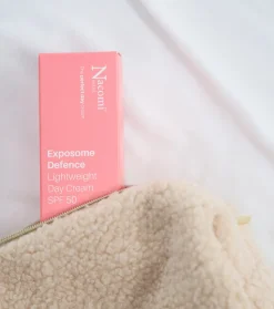 *Next lvl* - Crema ligera de día SPF 50 Exposome Defense