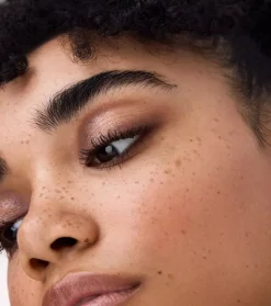 Paleta de sombras crema a polvo Diamond Treasures - 010: Hazel Spark