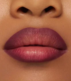 Perfilador de labios 8h Matte comfort - 19: Burgundy Bestie
