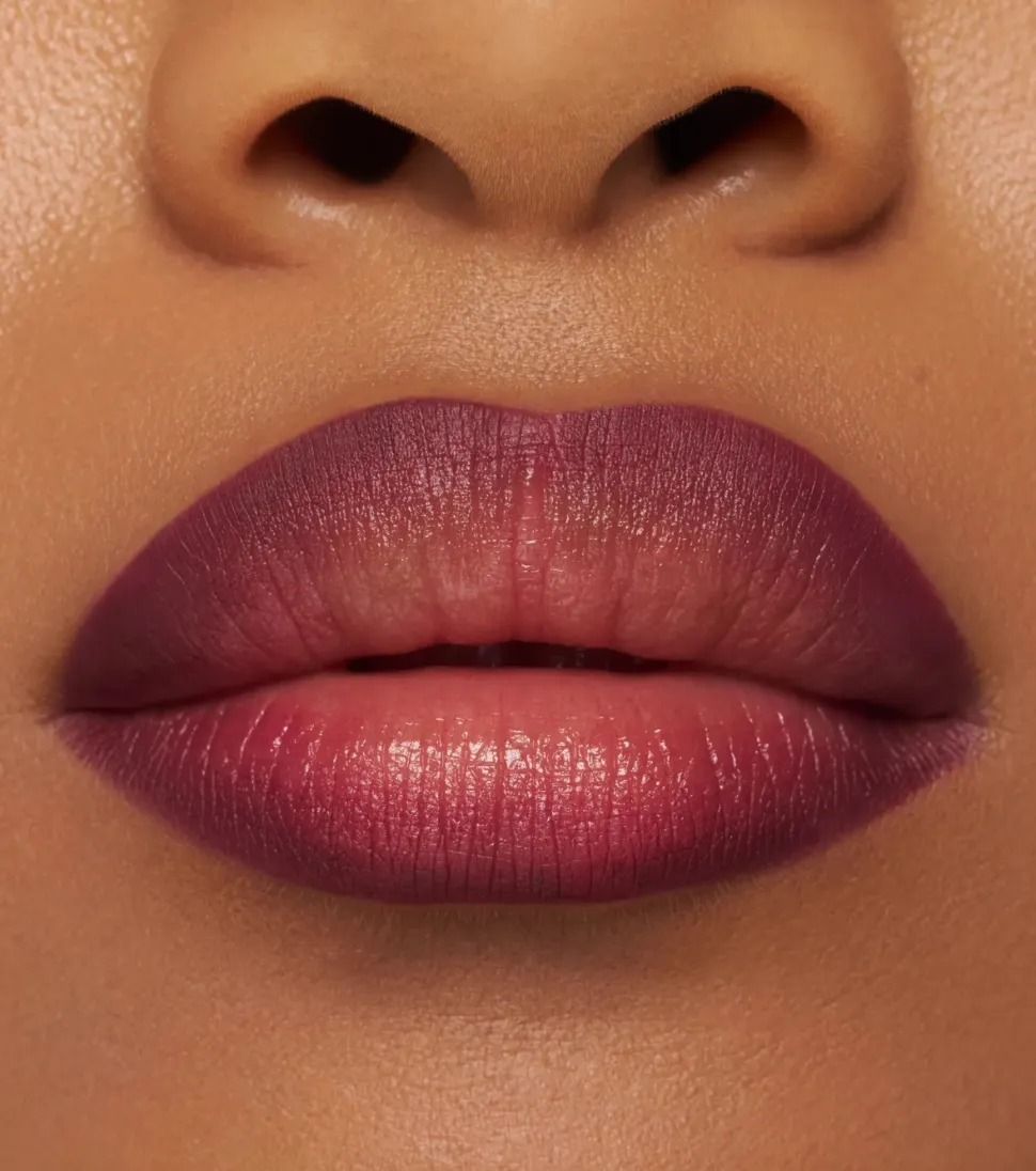 Perfilador de labios 8h Matte comfort - 19: Burgundy Bestie