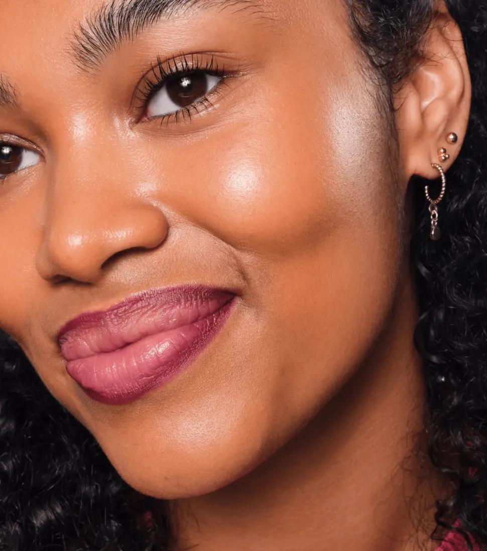 Perfilador de labios 8h Matte comfort - 19: Burgundy Bestie
