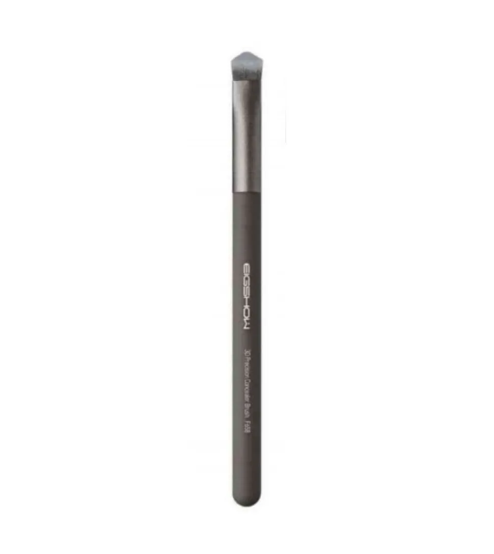 Pincel corrector angulado F658