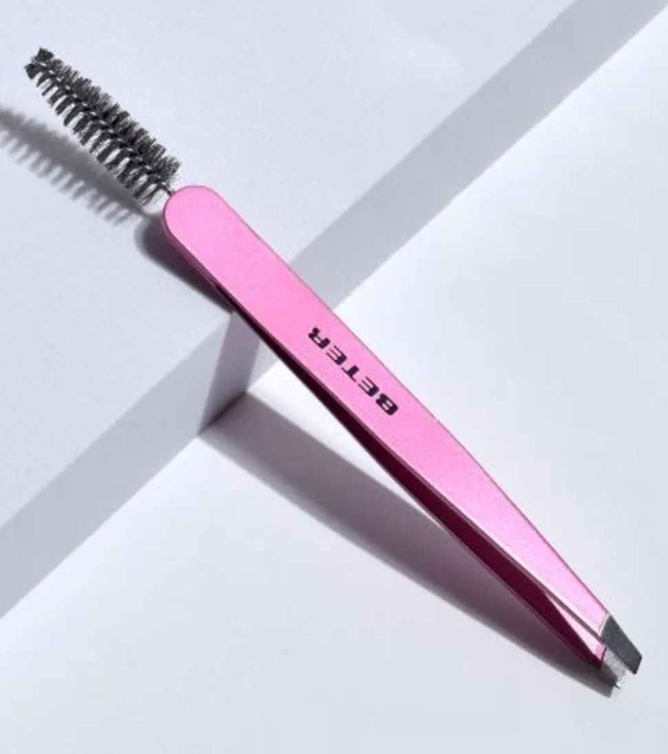 Pinza de depilar con goupillon