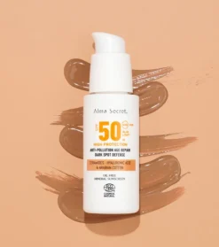 Protector solar facial SPF50 con color - Golden