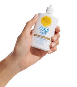 Protector solar facial SPF50+ Everyday Fluid