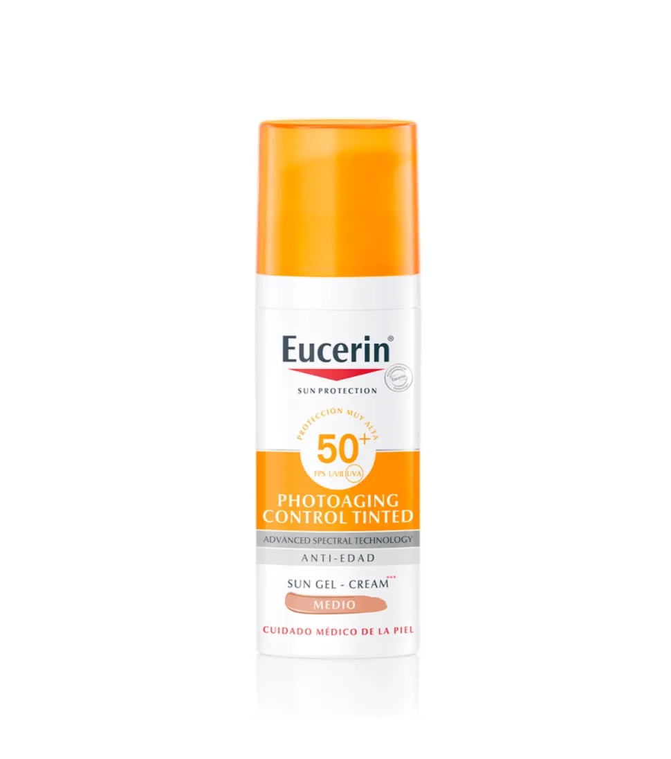Protector solar fluido antiedad con color SPF50+ Photoaging Control - Medio