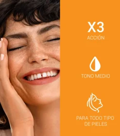 Protector solar fluido antiedad con color SPF50+ Photoaging Control - Medio