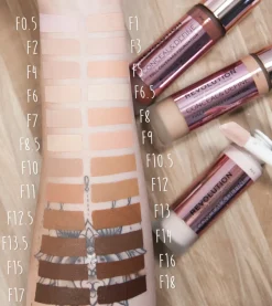 Revolution - Base de maquillaje Conceal & Define - F16