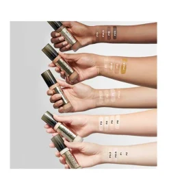 Revolution - Base de maquillaje Conceal & Glow - F14.2