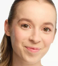 Revolution - Base de maquillaje Skin Silk Serum Foundation - F2.5