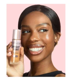 Revolution - Base multiusos Bright Light Face Glow - Radiance Tan