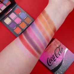 Revolution - *Coca Cola* - Mini paleta de sombras