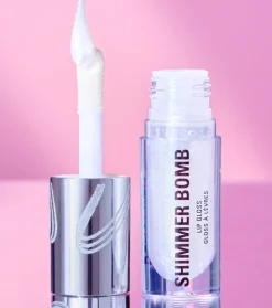 Revolution - *Metallic Muse* - Brillo de labios Shimmer Bomb - Frosted Muse