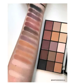 Revolution - Paleta de sombras Reloaded - Basic Mattes