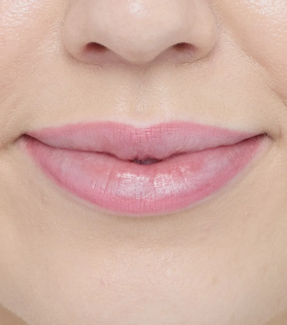 Revolution - Perfilador de labios Pout Liner - Kiss Baby Pink